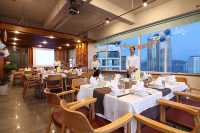 芽莊|李湛酒店，海景與美食的雙重享受    酒店：李湛酒店 Le's Cham Hotel 