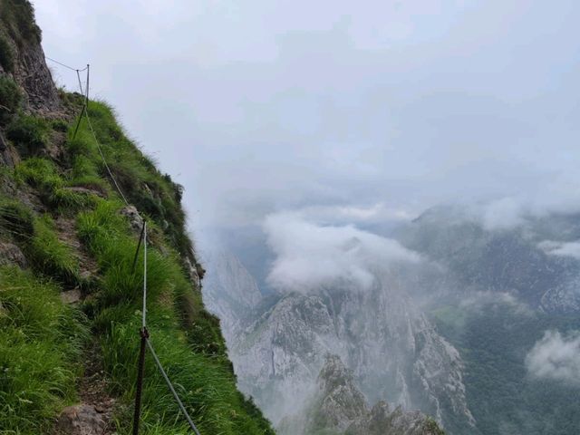 A Challenging But Rewarding Adventure in the Picos de Europa 🏞️💪