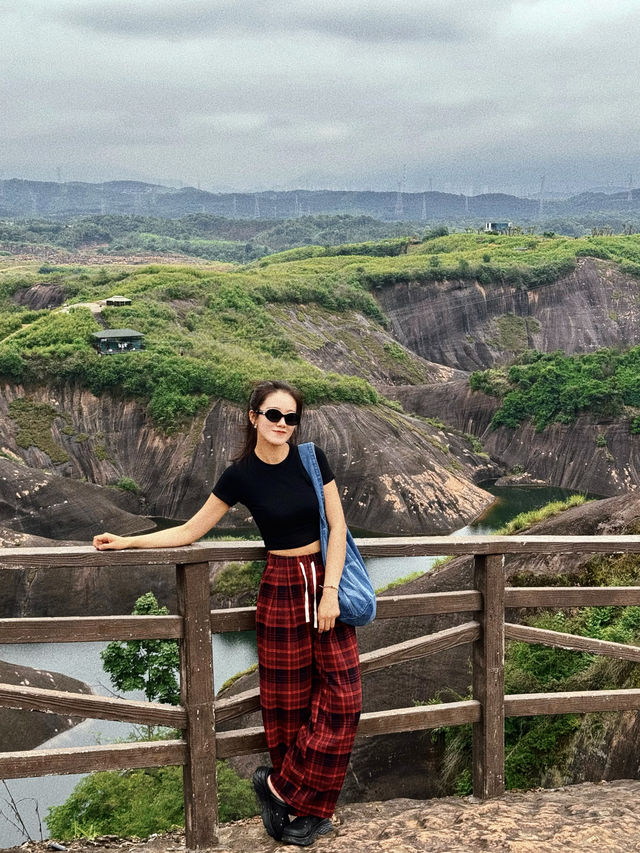 丹霞地貌太壯觀了！湖南旅遊必去郴州高椅嶺！