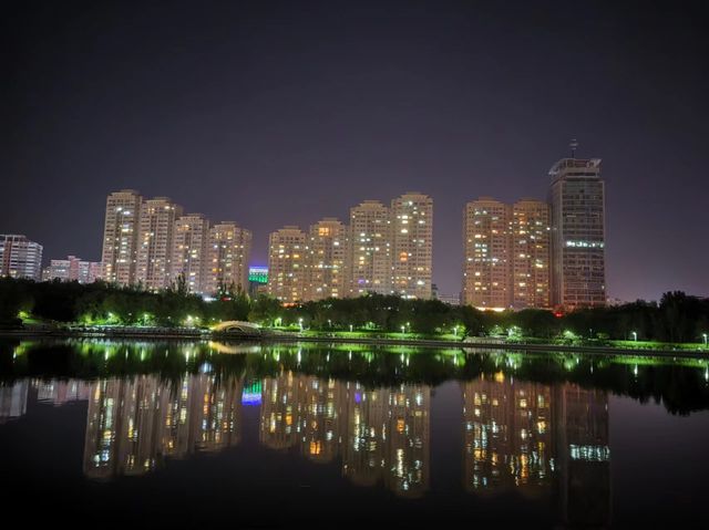 錯過紅山夜景=白來烏魯木齊？