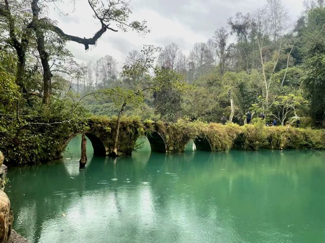 荔波小七孔避暑攻略 | 解鎖「地球綠寶石」清涼玩法