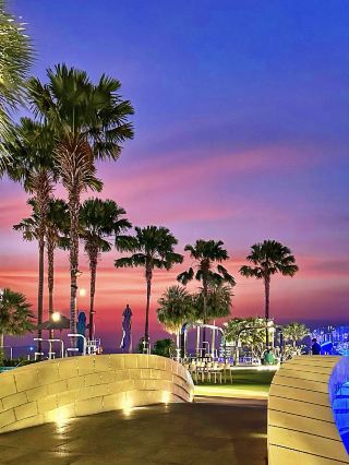 This hotel in Pattaya next to a large shopping mall is unbeatable - beautiful, delicious, and fun!