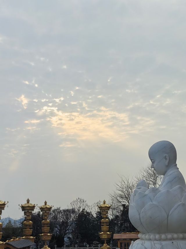【48米金佛下的治癒之旅｜九江東林大佛超全攻略】