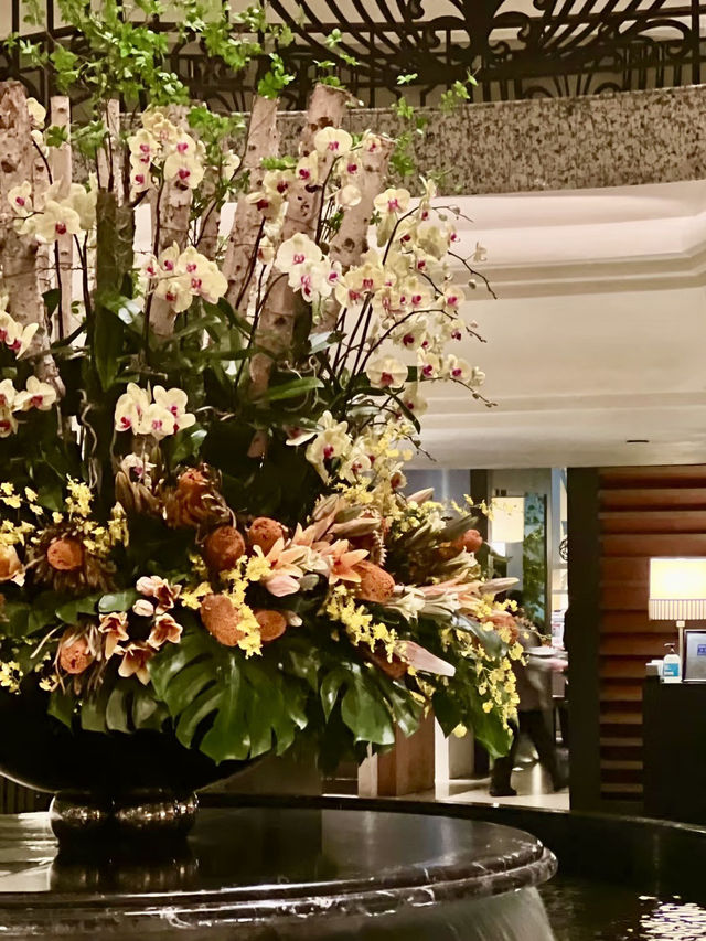 經典與質感的交織：香港港麗酒店自助餐