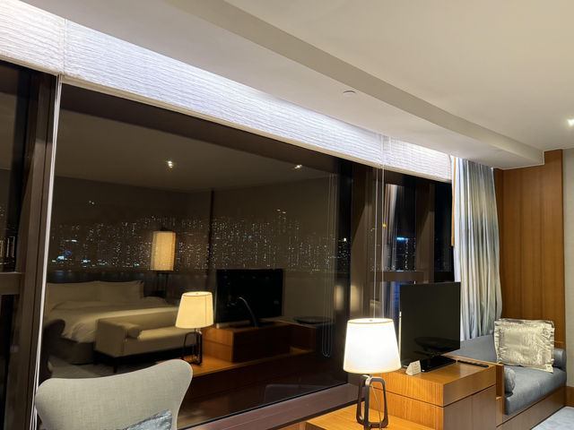 🌊香港嘉里酒店｜為了這扇落地窗景，拖半年發文也值！✨