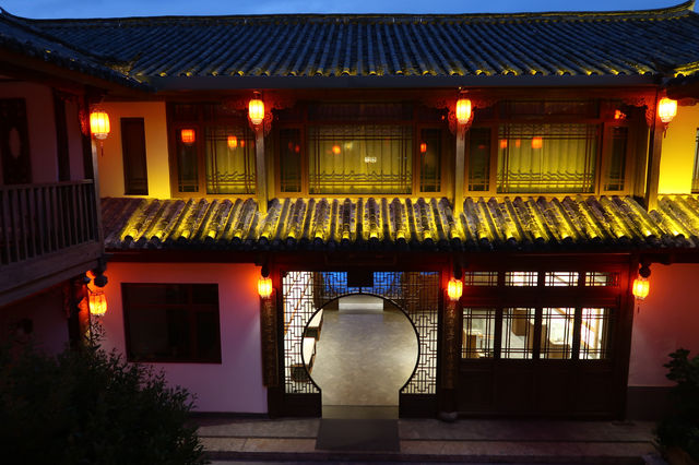 麗江泊心雲舍文苑 · 獅子山套房：藏喺古城裡嘅山林逸境
