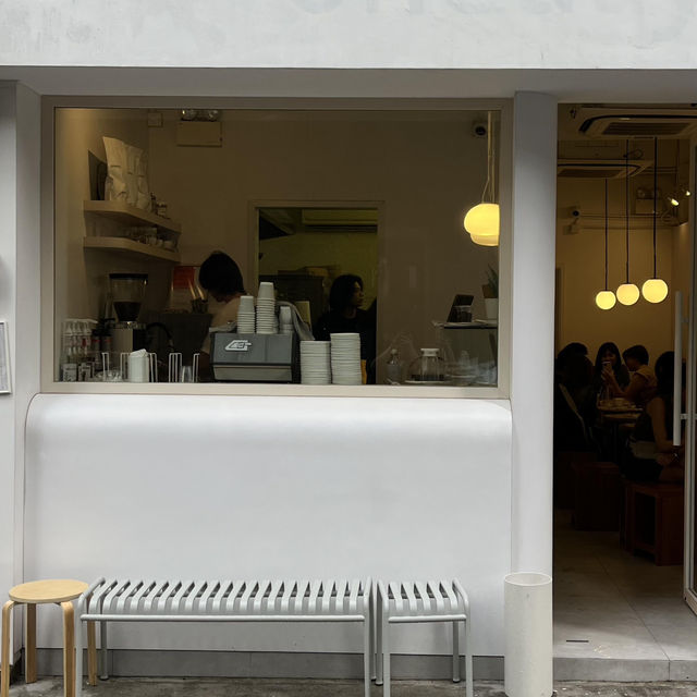 香港大坑隱藏版網紅Cafe！下雨天也能拍出質感大片☔️✨