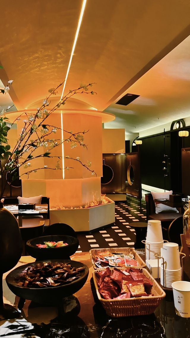 長沙五一廣場寶藏酒店！方麓X酒店住過就想N刷