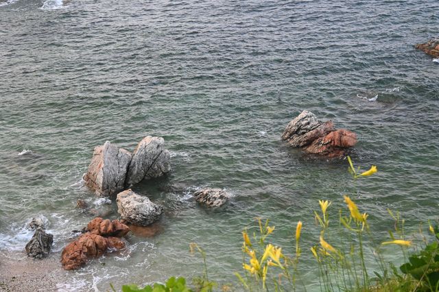 煙台旅遊筆記 | 左手仙山右手海，沉醉喺藍與鮮嘅仙境海岸！(附網紅打卡位 & 避雷指南)從煙台返嚟，後