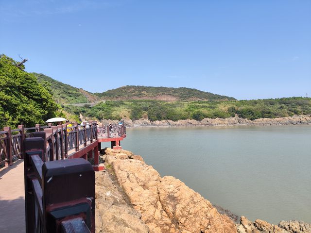 來一場說走就走的岱山小旅行！呢度真係超級適合影相放空，號稱東海蓬萊嘅奇妙風光絕對令你驚艷景點