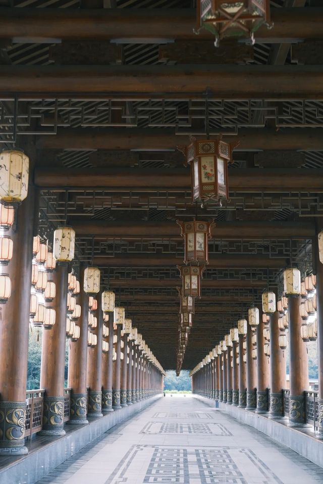 邵通暢遊指南