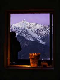 不是國外，這是梅里雪山的泊度酒店！！