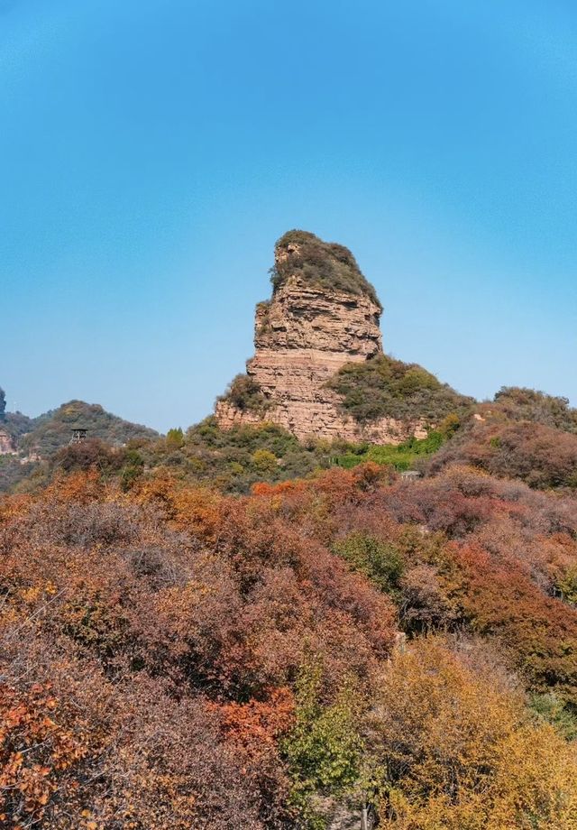 誰說看紅葉一定要去日本？河北這座小三峽美炸了！