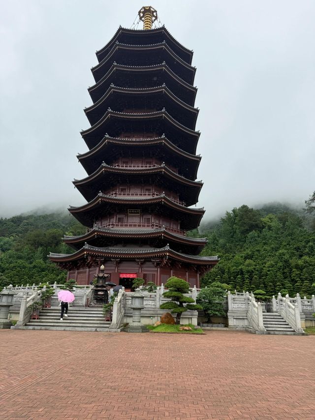 韶關雲門山｜雲端漫步觀飛瀑 梵音繚繞淨心靈