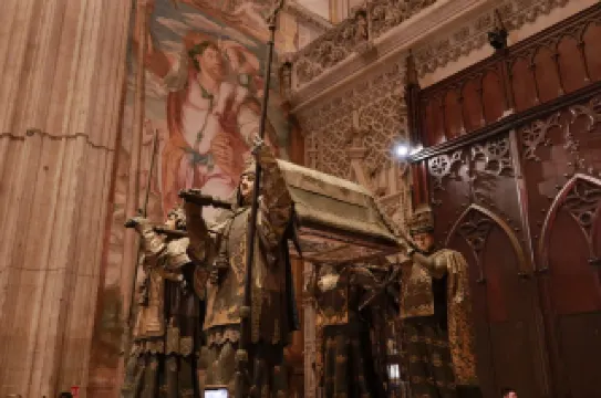 旅行記｜10月のセビリア オレンジはまだ赤くない