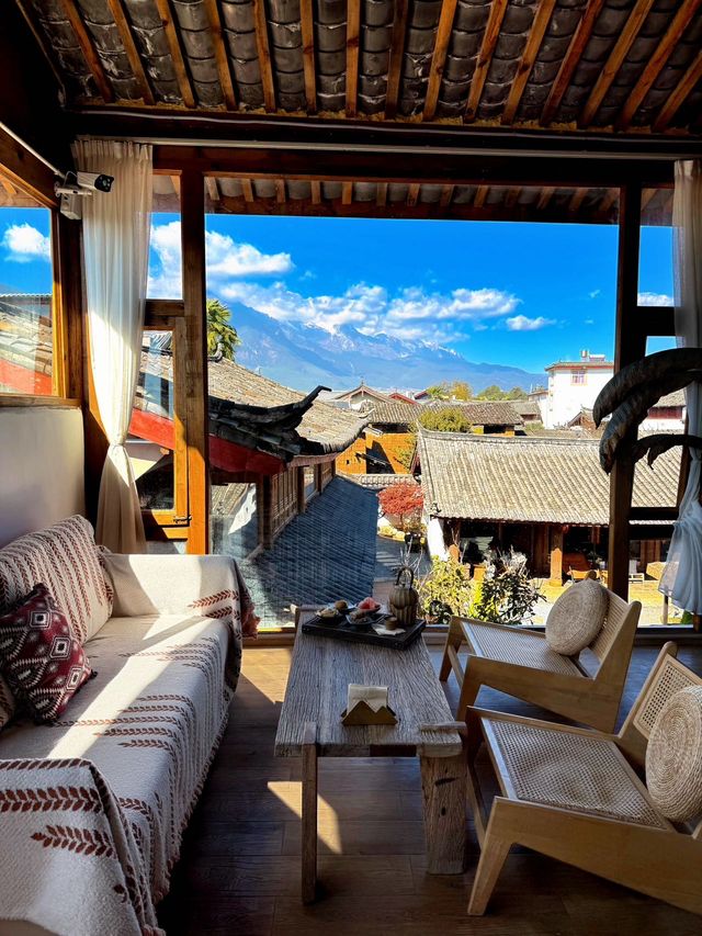 麗江咖啡店。。被問爆了 麗江咖啡店。。被問爆了