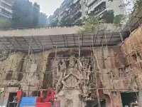 居民樓下的唐代千手觀音