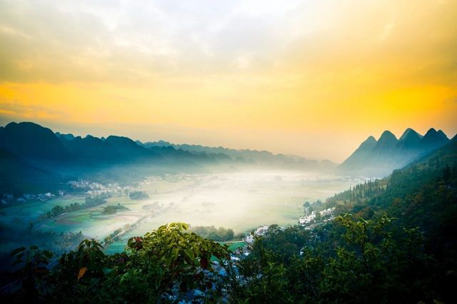 萬峰林平流霧觀賞攻略來啦! 萬峰林平流霧觀賞攻略來啦!