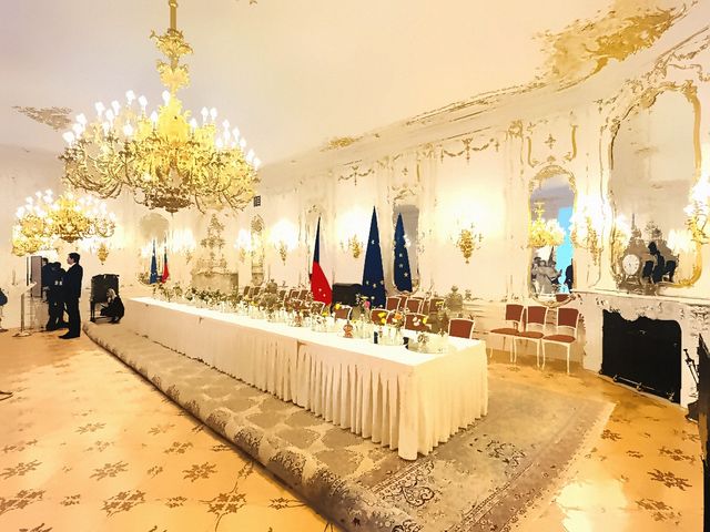 捷克總統府居然能免費進?! 捷克總統府居然能免費進?!