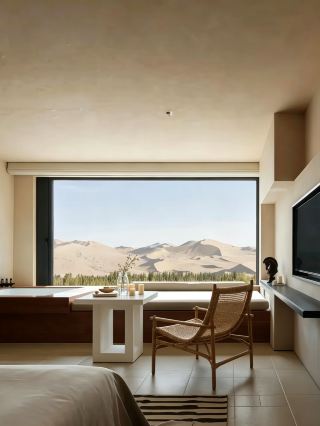 Alanna | A Secluded Retreat Hidden in the Dunhuang Desert