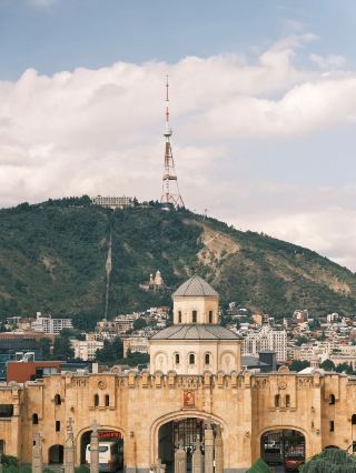 Explore Georgia for 3k+ per person with unbeatable value