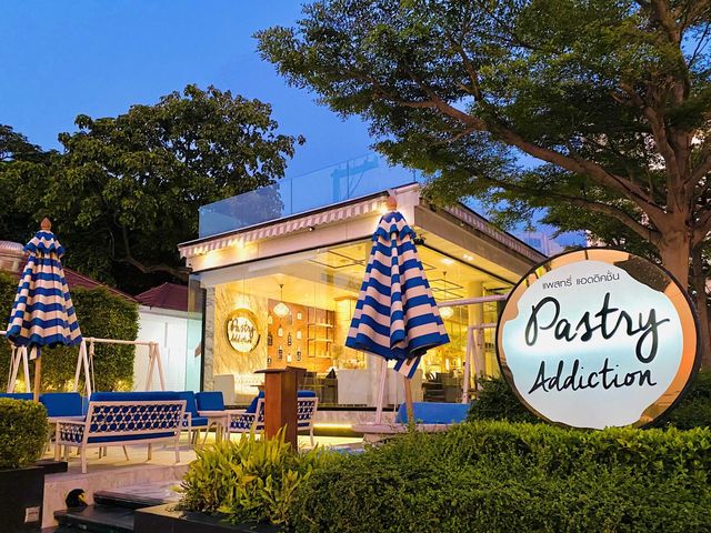 โรงแรมสุดหรูติดทะเล วิวสุดปัง มีคาเฟ่