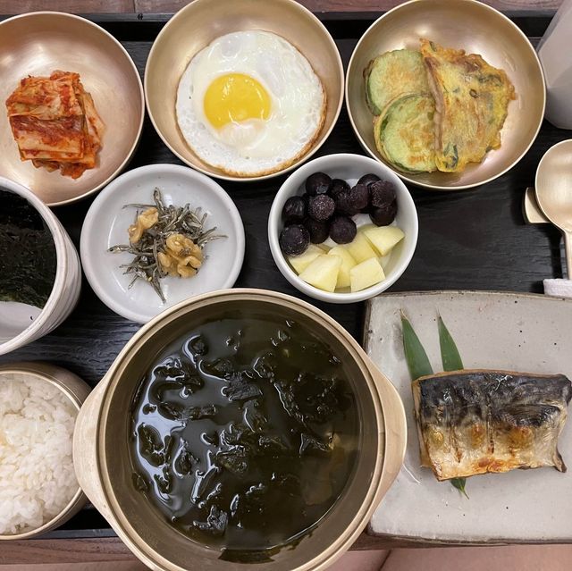 한시가 절로 짓고싶어지는 한옥호텔, 락고재 서울본관