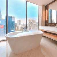 นอนชิลๆ ชมวิวเมืองปังๆ ที่ Skyview Hotel Bangkok