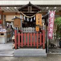 大阪駅近！恋愛！恋人！パワースポット！露天神社（つゆのてんじんしゃ）通称:お初天神