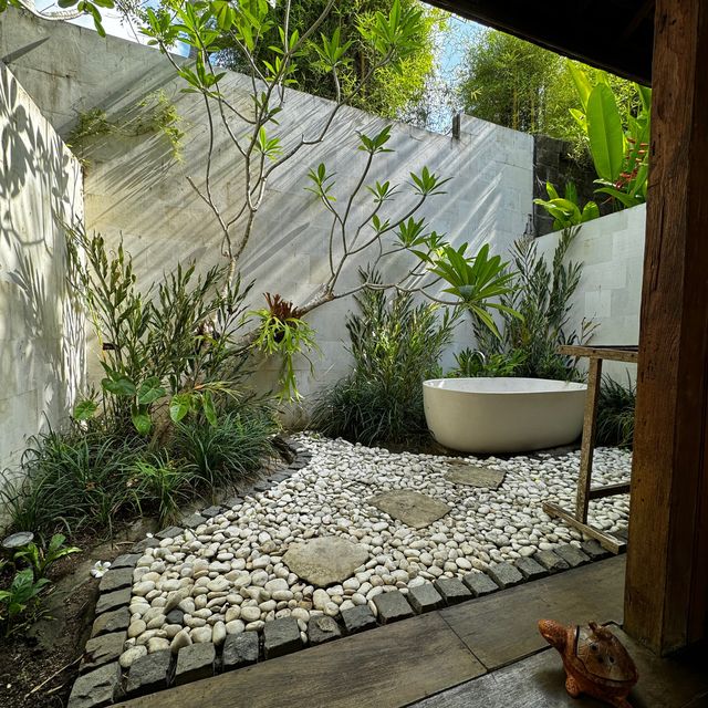 A very serene and quiet resort in Canggu