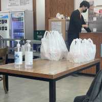 만두집인데 육개장, 충무김밥이 더 유명한 사직동 금강만두