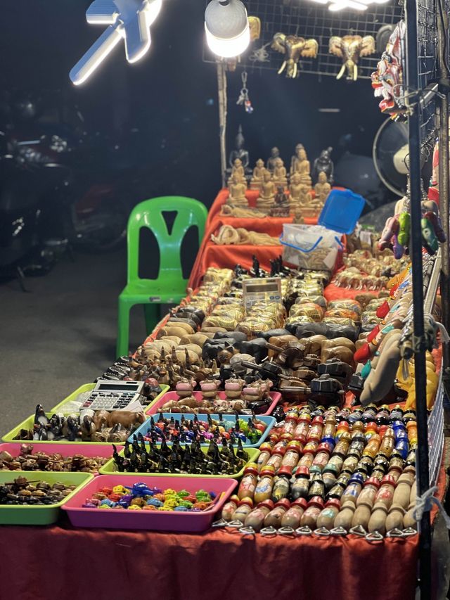 อัพเดต 2023 ไปชมถนนคนเดินวัวลายวันเสาร์ 🌟