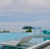 ⛱️  ที่พักภูเก็ต . . . สระว่ายน้ำวิวพาโนรามาสุดปัง