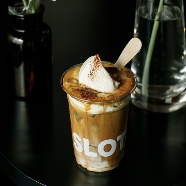 SLOTH ....CAFE  สุราษฎร์
