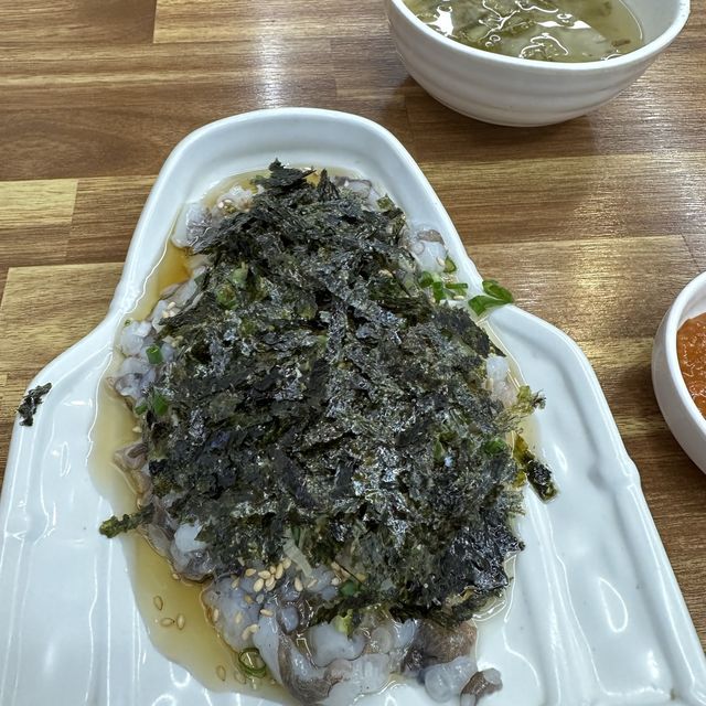 釜山名物燒海鰻🤪