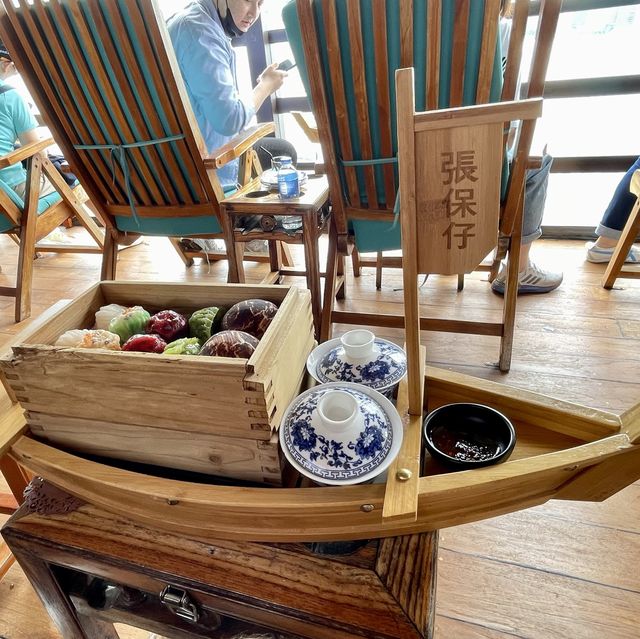 經典帆船上，欣賞無敵維港美景