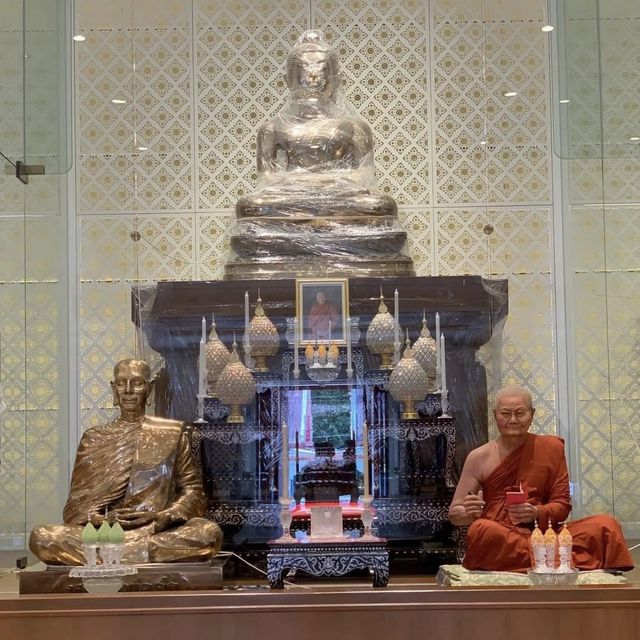 เที่ยววัดปฏิบัติธรรม ที่วัดอัมพวัน จ.สิงห์บุรี 