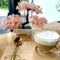 เรินเรา คาเฟ่ 