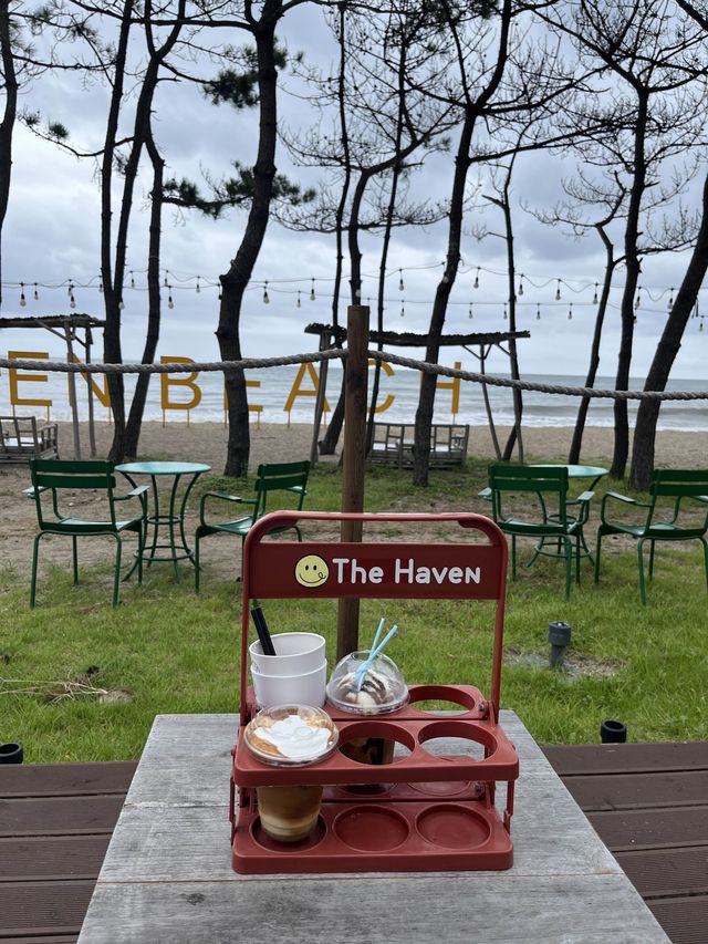 바다뷰 휴양지 분위기의 카페 더헤이븐