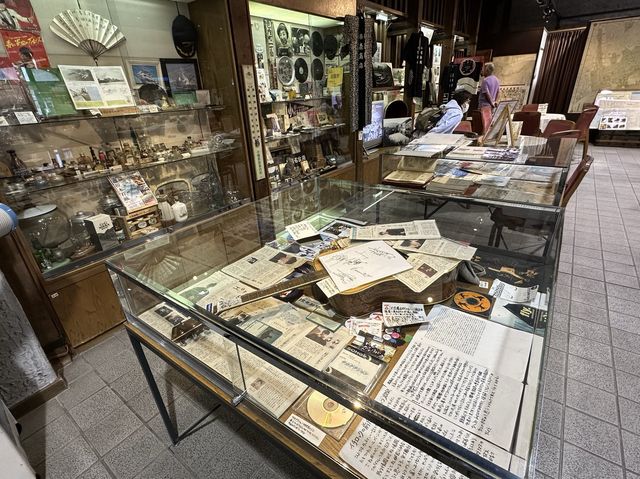 北海道・小樽。小樽の歴史・観光お土産が揃います『小樽市観光物産プラザ (運河プラザ)』