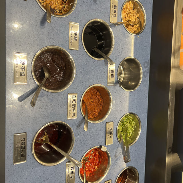 海底撈 享受美食也能體驗奢華服務 好吃好玩
