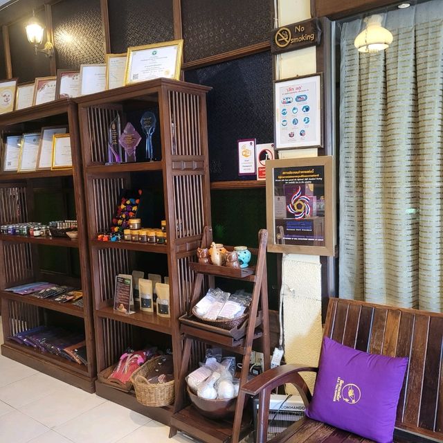 泰國清邁-女子監獄餐廳與按摩