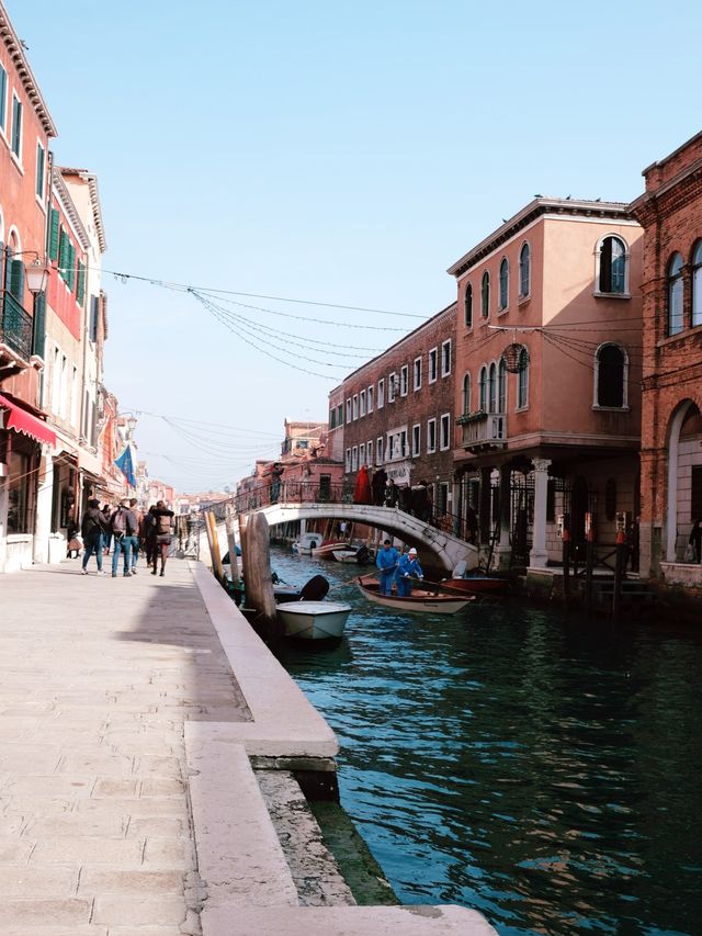 意大利🇮🇹 威尼斯除了主島還有超美的彩虹島Burano