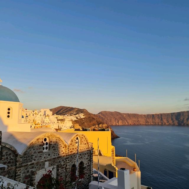 World famous sunset in Oia, Suntorini