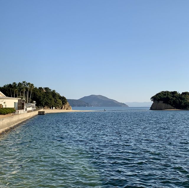 在海中出現嘅神袐砂道，日本票選最浪漫景點！