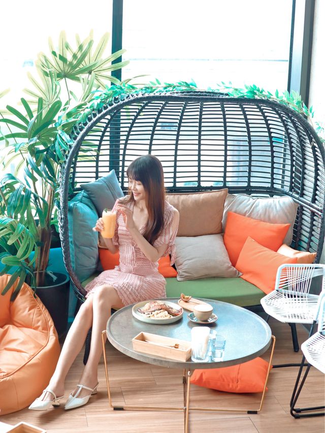 上環工業風打卡Cafe 夜間秒變酒吧 