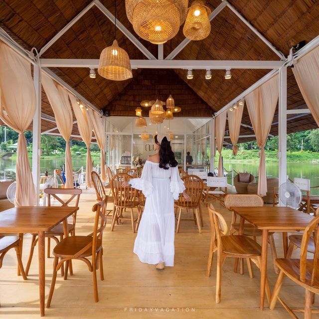 ณ ปลายวา คาเฟ่กลางหุบเขา จ.พังงา