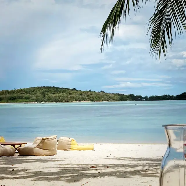 Lounging on Chaweng Beach…