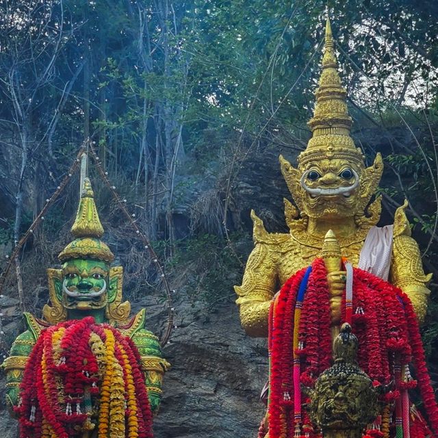 พระพุทธปุษยคีรีศรีสุวรรณภูมิ