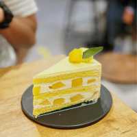 Fluffed Cafe @ Taman Paramount